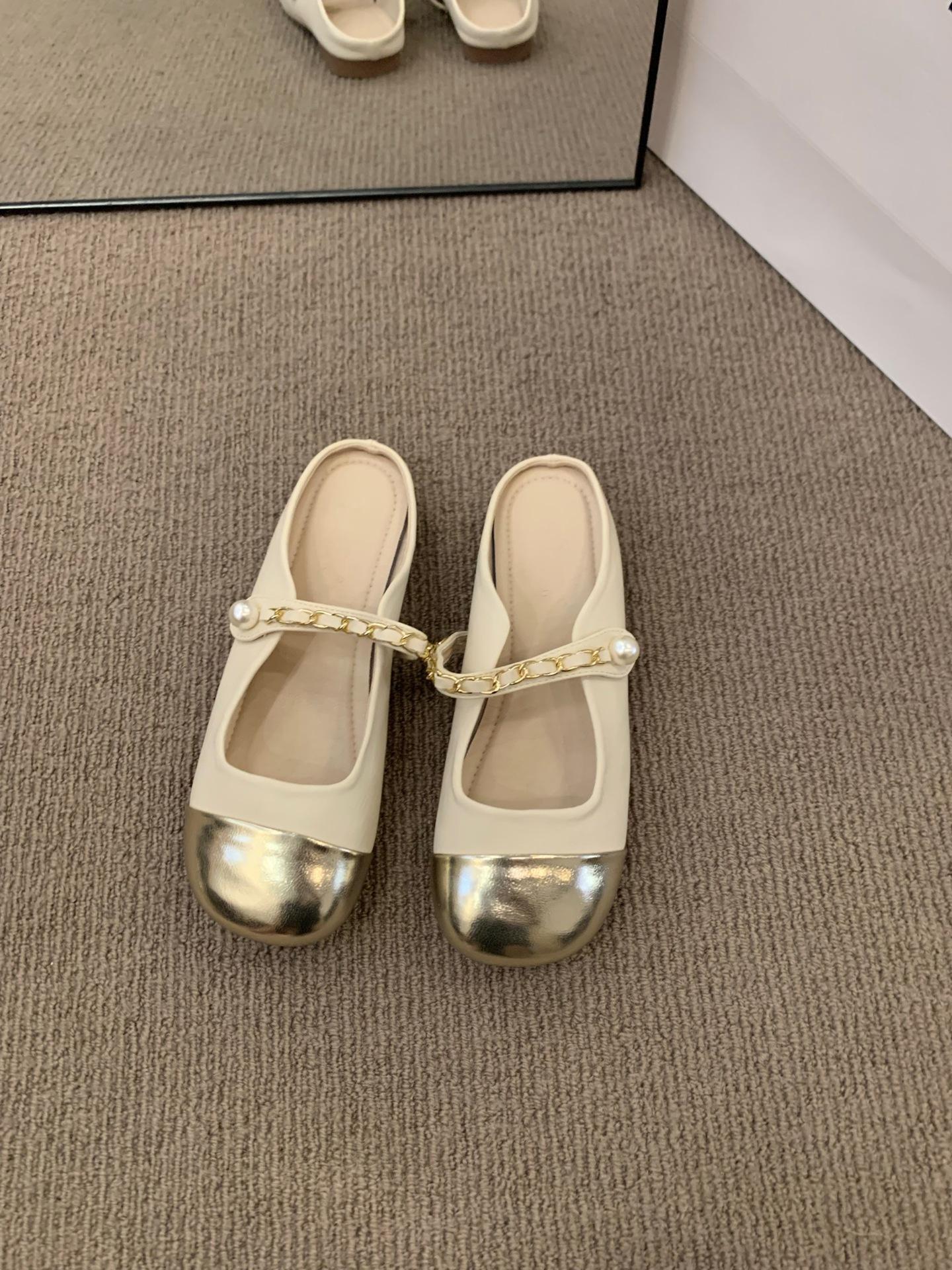 Flat-bottomed French small fragrant bag head half slippers women s shoes wear 2025 new summer red half-tray single shoes 39
Flat-bottomed French small fragrant bag head half slippers women s shoes wear 2025 new summer red half-tray single shoes 39