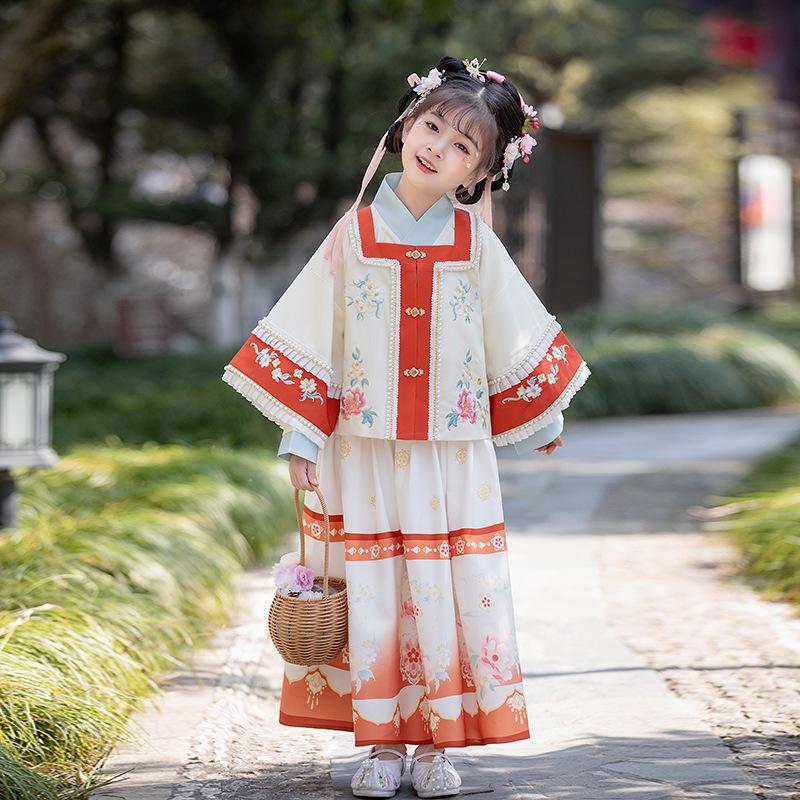 2024 Spring/Autumn Toddler Hanfu: Tang Dynasty Fairy Ma Mian Skirt Size 130
2024 Spring/Autumn Toddler Hanfu: Tang Dynasty Fairy Ma Mian Skirt Size 130