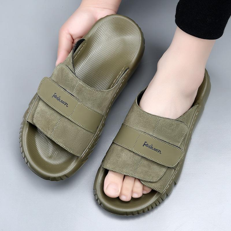 The first layer of cowhide slippers men s summer wear non-slip and wear-resistant sandals men s high-end trend one-word slippers men s new models 38
The first layer of cowhide slippers men s summer wear non-slip and wear-resistant sandals men s high-end trend one-word slippers men s new models 38