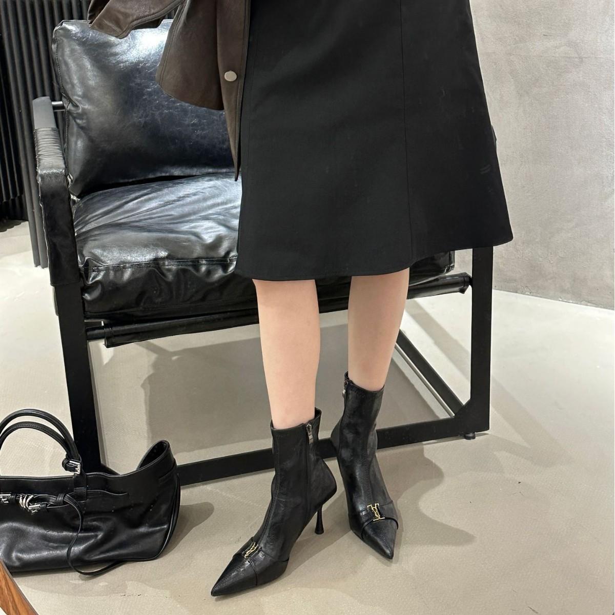 2025 autumn and winter new brown pointed metal buckle high heel thin boots women s soft leather short boots 39 темно-коричневого
2025 autumn and winter new brown pointed metal buckle high heel thin boots women s soft leather short boots 39 темно-коричневого