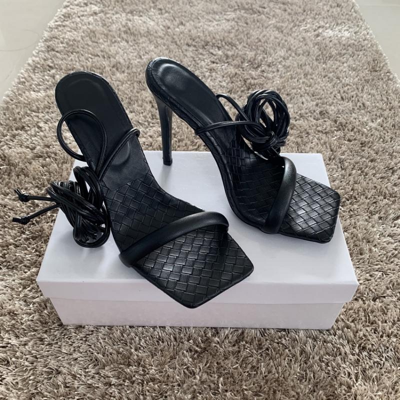 Casual Basic High Heel Sandals for Women 2024 New Hot Sale Summer Fashion Lace-up Ladies Shoes One-line Buckle Women s Sandals
Casual Basic High Heel Sandals for Women 2024 New Hot Sale Summer Fashion Lace-up Ladies Shoes One-line Buckle Women s Sandals