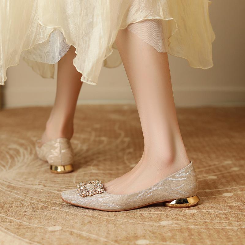 Crystal Low Heel Bridal Shoes for Pregnant Women - French Flat, Two-Wear Xiuhe Wedding and Bridesmaid Style 35 шампанского
Crystal Low Heel Bridal Shoes for Pregnant Women - French Flat, Two-Wear Xiuhe Wedding and Bridesmaid Style 35 шампанского