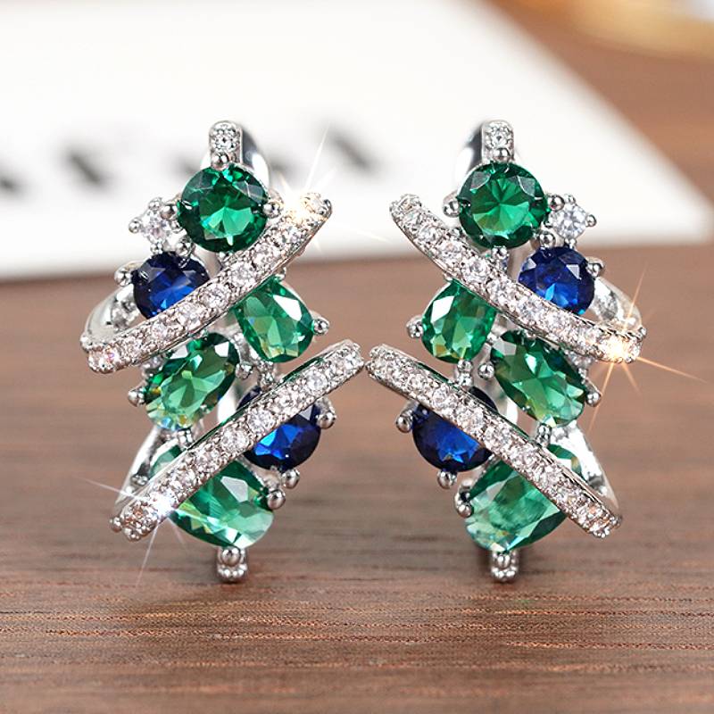 Huitan Special Twist Design Women Hoop Earrings Inlaid Bright Cubic Zirconia Copper Color Party Accessories Zircon for Wedding
Huitan Special Twist Design Women Hoop Earrings Inlaid Bright Cubic Zirconia Copper Color Party Accessories Zircon for Wedding