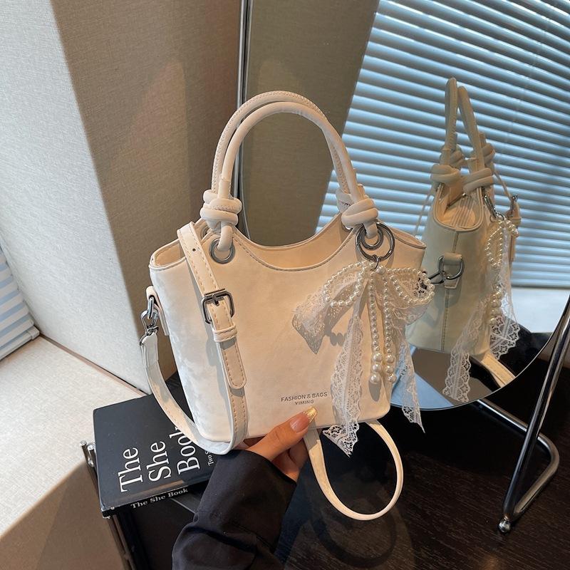 Сегодняшние популярные сумки, новые летние текстурные нишевые наплечные сумки, универсальные сумки-мессенджеры, сумки-ведра
Сегодняшние популярные сумки, новые летние текстурные нишевые наплечные сумки, универсальные сумки-мессенджеры, сумки-ведра