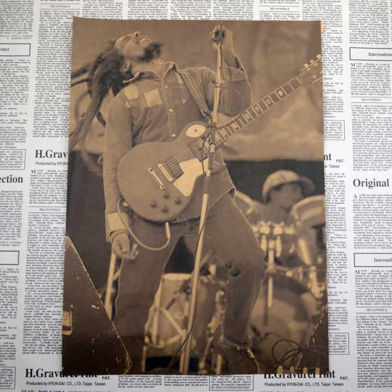 Bob Marley Retro Kraft Paper Poster with Free Shipping - Godfather of Reggae Decorative Art. White card paper (non-adhesive) 30*42 cm
Bob Marley Retro Kraft Paper Poster with Free Shipping - Godfather of Reggae Decorative Art. White card paper (non-adhesive) 30*42 cm