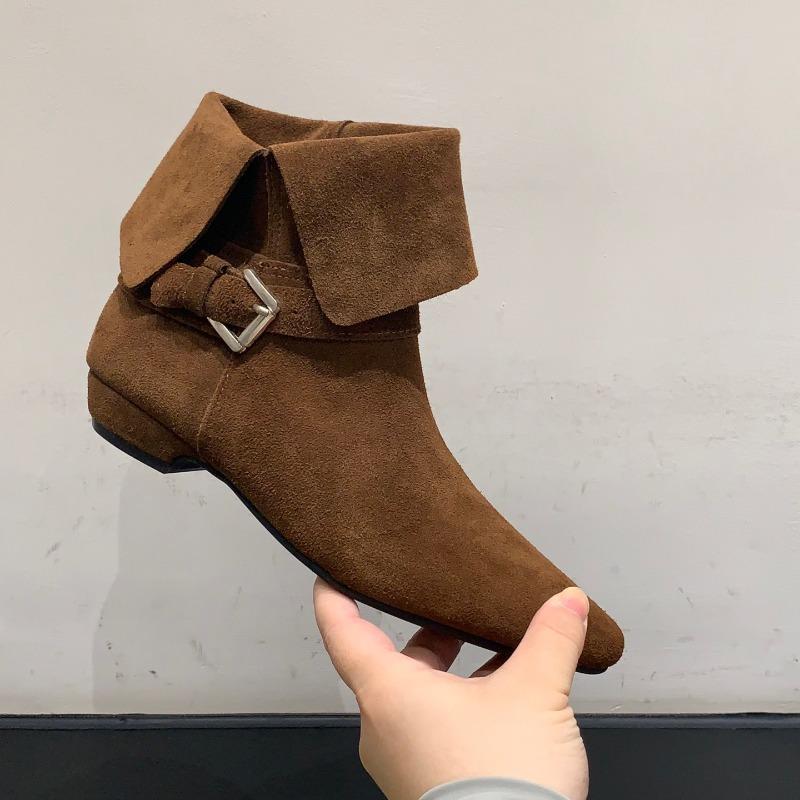 Genuine Leather Low Heel Ankle Boots Women Fashion Pointed Toe Buckle Design Western Cowboy Boot High Quality Nubuck Modern Boot 39
Genuine Leather Low Heel Ankle Boots Women Fashion Pointed Toe Buckle Design Western Cowboy Boot High Quality Nubuck Modern Boot 39