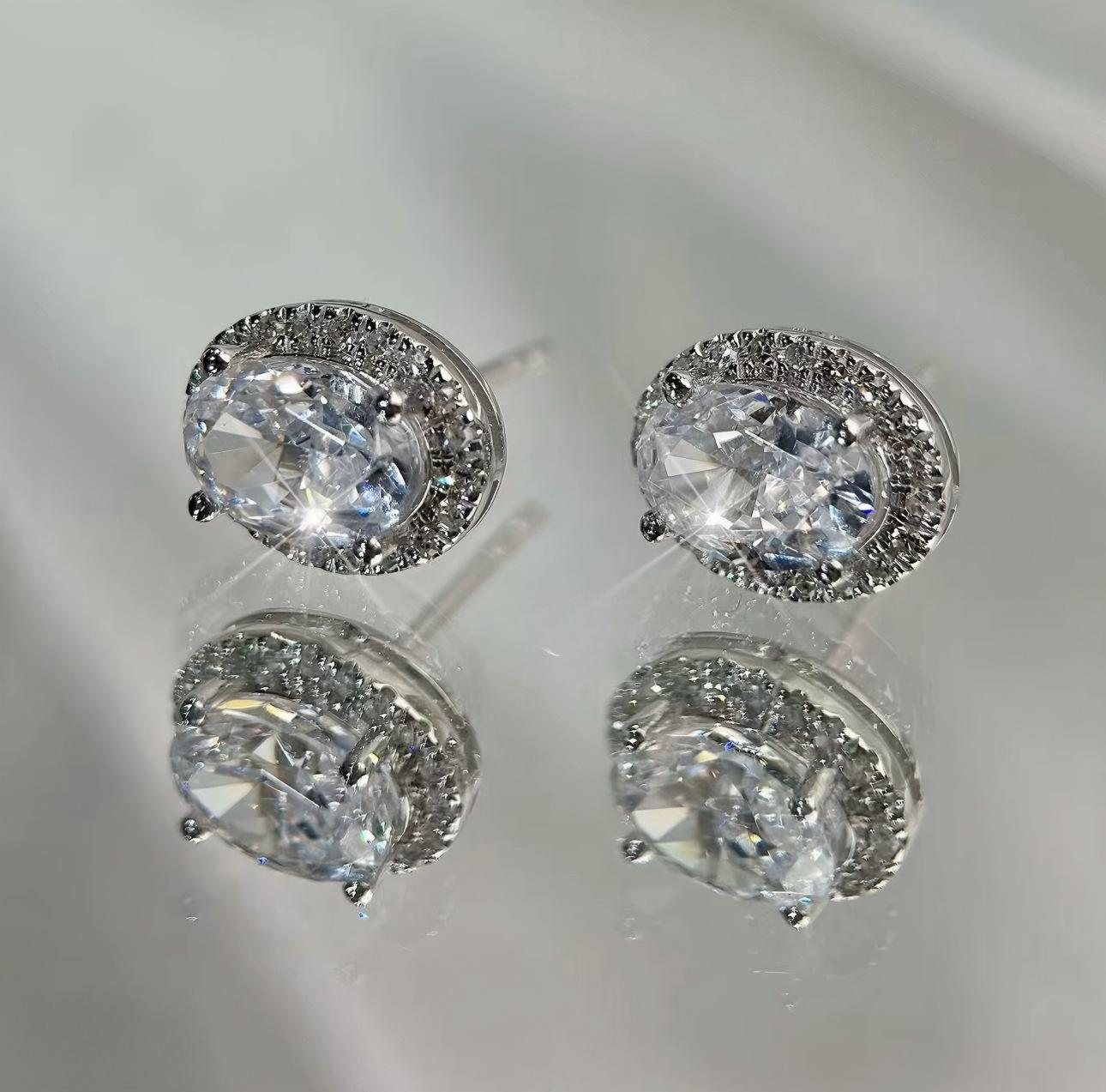 French Xiaoxiangfeng Diamond Stud Earrings Women S Light Luxury High Sense Retro Temperament Earrings Jewelry Factory
French Xiaoxiangfeng Diamond Stud Earrings Women S Light Luxury High Sense Retro Temperament Earrings Jewelry Factory