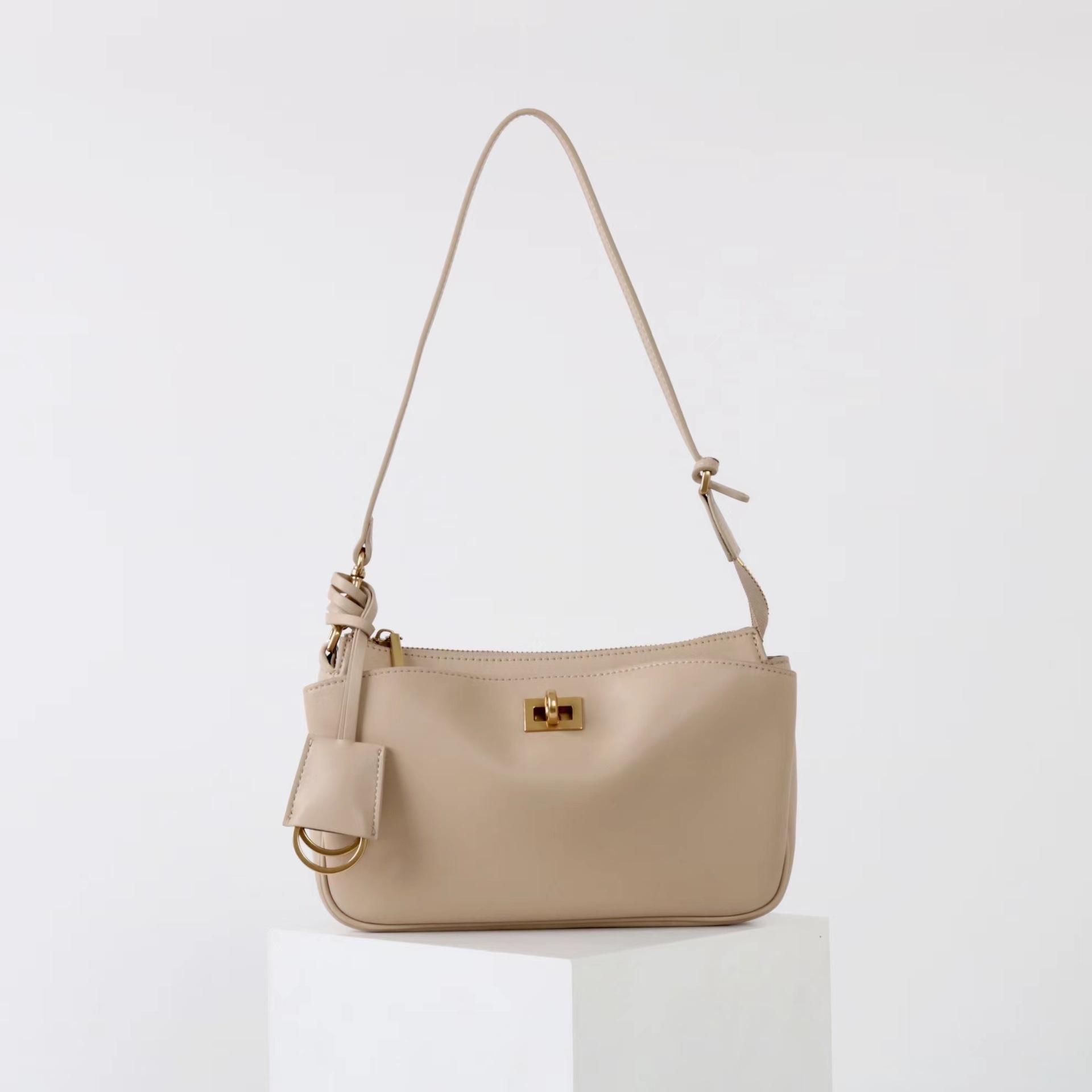 New versatile European and American fashion women s bags, high-quality cowhide single shoulder underarm crossbody handbag, high-end sense 22cm
New versatile European and American fashion women s bags, high-quality cowhide single shoulder underarm crossbody handbag, high-end sense 22cm
