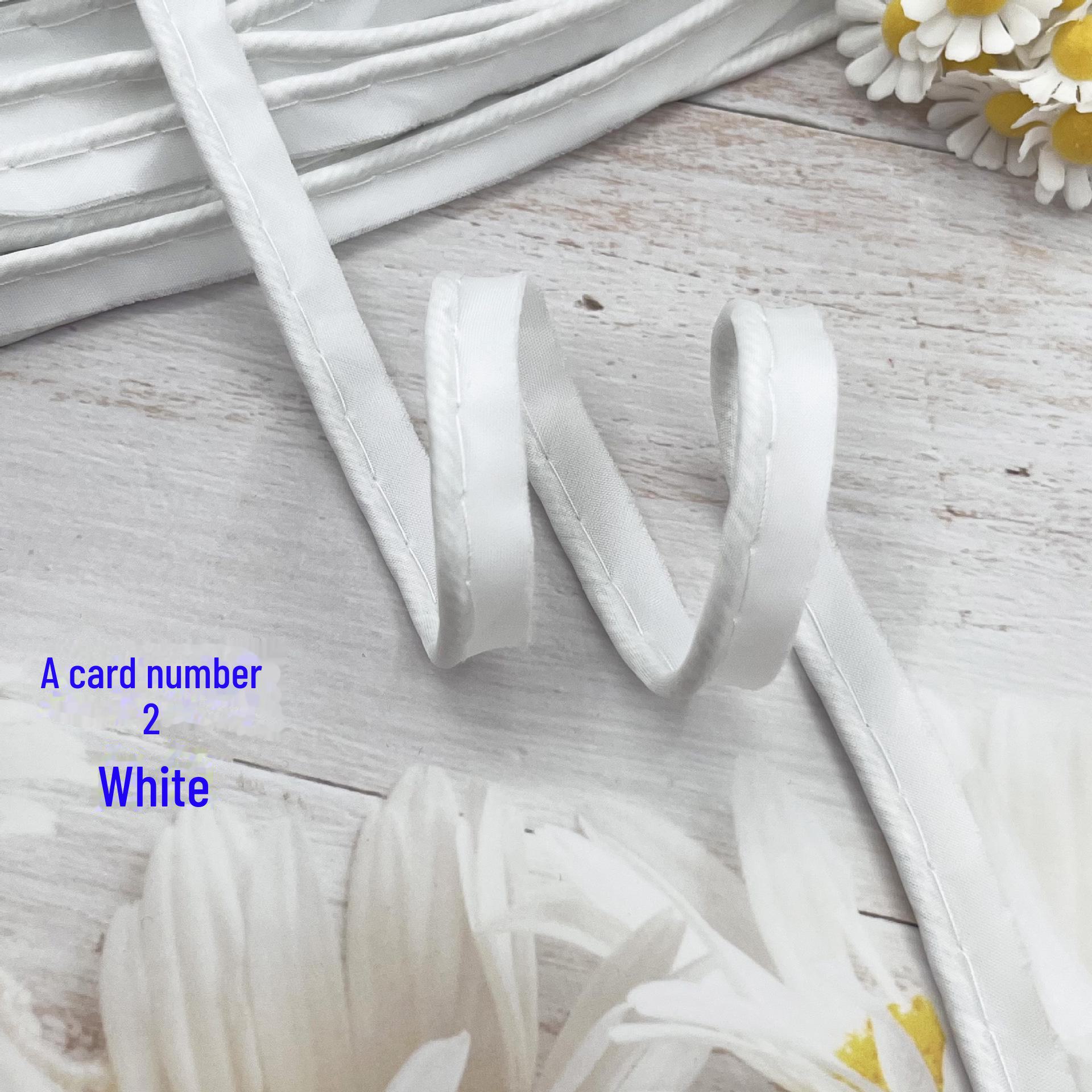 1 см атласная тканевая лента для подшивания одежды и аксессуаров
1 см атласная тканевая лента для подшивания одежды и аксессуаров