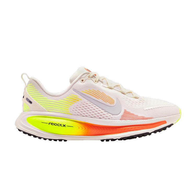 Nike Vomero 18 GS Phantom Hyper Crimson Kids Sneakers Cream Black Bright-Crimson HQ2157-003 40
Nike Vomero 18 GS Phantom Hyper Crimson Kids Sneakers Cream Black Bright-Crimson HQ2157-003 40