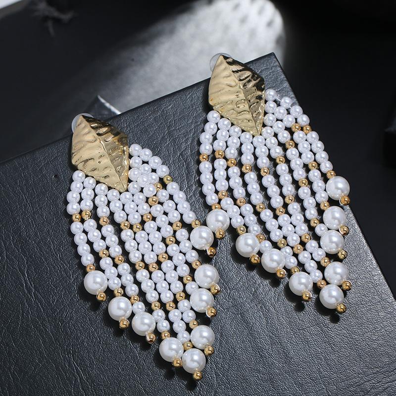 Барочный темперамент роскошные хрустальные жемчужные серьги личность преувеличенные большие снежинки женские серьги-гвоздики ретро ушные украшения
Барочный темперамент роскошные хрустальные жемчужные серьги личность преувеличенные большие снежинки женские серьги-гвоздики ретро ушные украшения