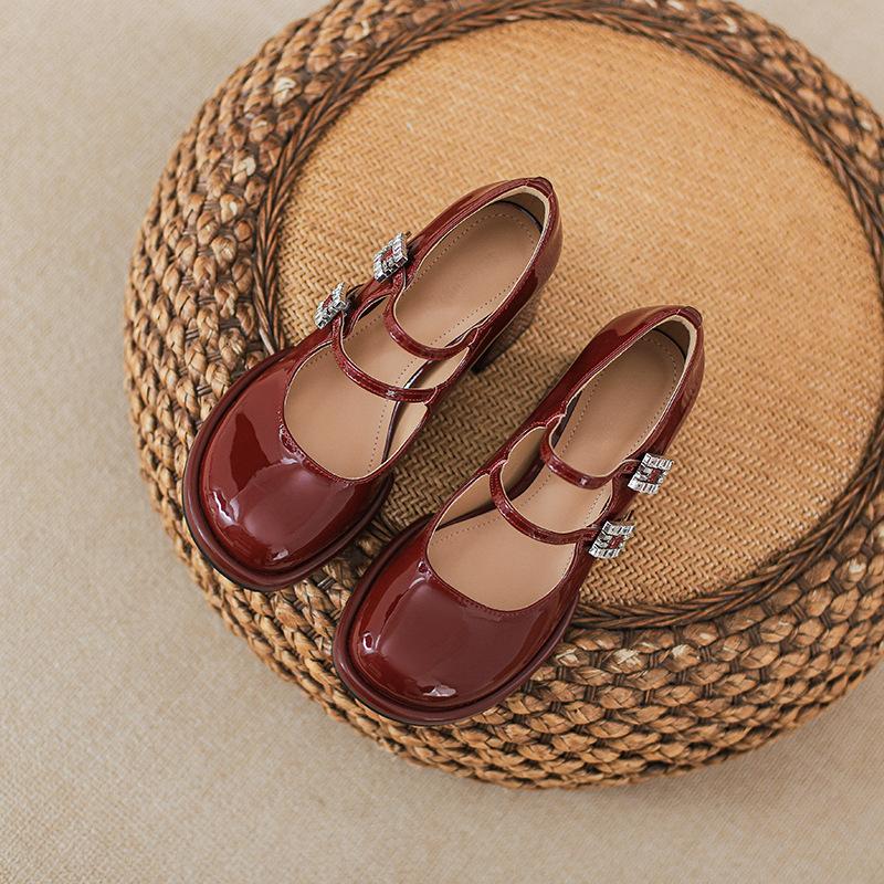 Waterproof table thick high-heeled Mary Jane women s shoes autumn 2025 new French burgundy patent leather high-heeled shoes single shoes women 34 бордовый
Waterproof table thick high-heeled Mary Jane women s shoes autumn 2025 new French burgundy patent leather high-heeled shoes single shoes women 34 бордовый