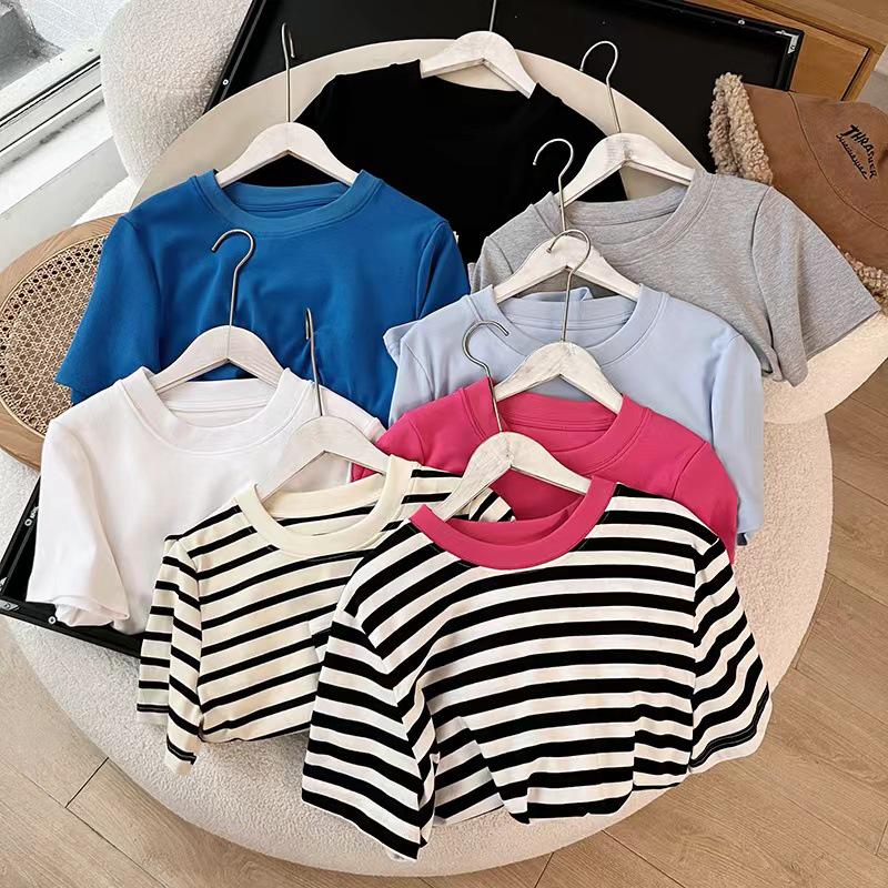 BM&MD&ZA Women s Color Block Striped Crew Neck Short Sleeve T-Shirt - Spring/Summer Small
BM&MD&ZA Women s Color Block Striped Crew Neck Short Sleeve T-Shirt - Spring/Summer Small