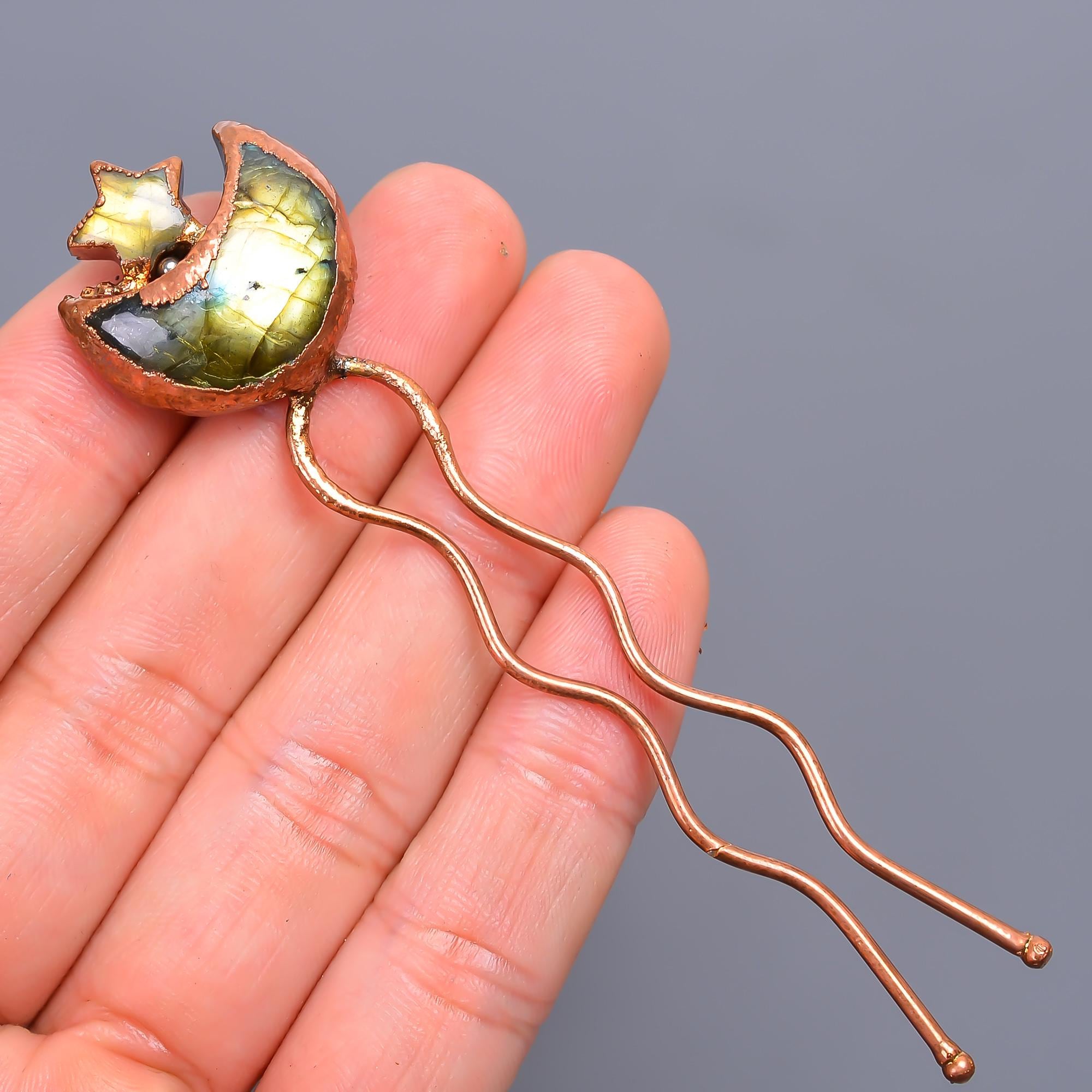 Натуральный лабрадорит Полумесяц и Звезда Украшения ручной работы Палочка для пучка 3,7 /Медная с гальваническим покрытием Золотая Заполненная Золотом Заколка для волос Рождественский подарок для мамы
Натуральный лабрадорит Полумесяц и Звезда Украшения ручной работы Палочка для пучка 3,7 /Медная с гальваническим покрытием Золотая Заполненная Золотом Заколка для волос Рождественский подарок для мамы