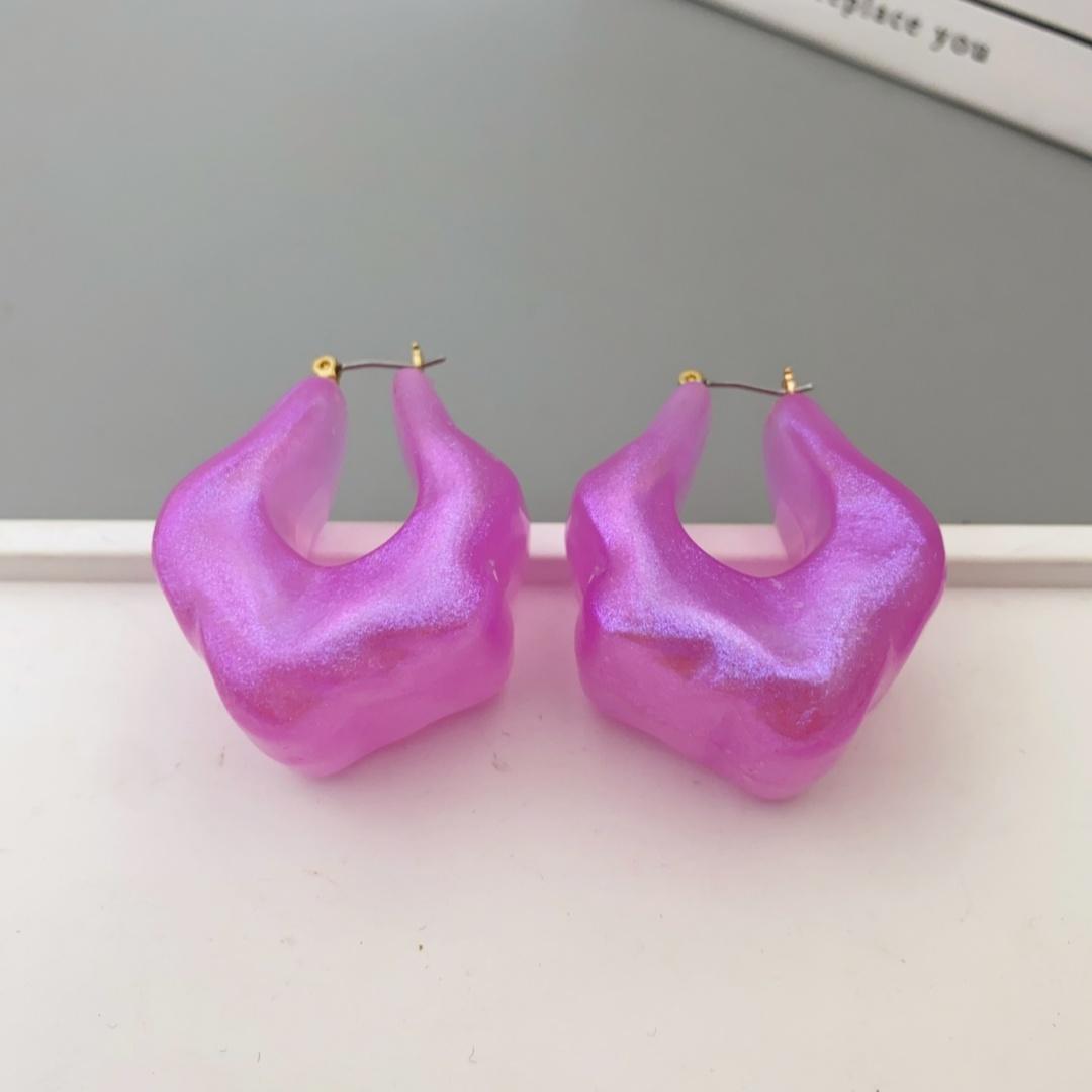 Великолепные акриловые серьги U-образной формы неправильной формы для повседневной носки женщин
Великолепные акриловые серьги U-образной формы неправильной формы для повседневной носки женщин