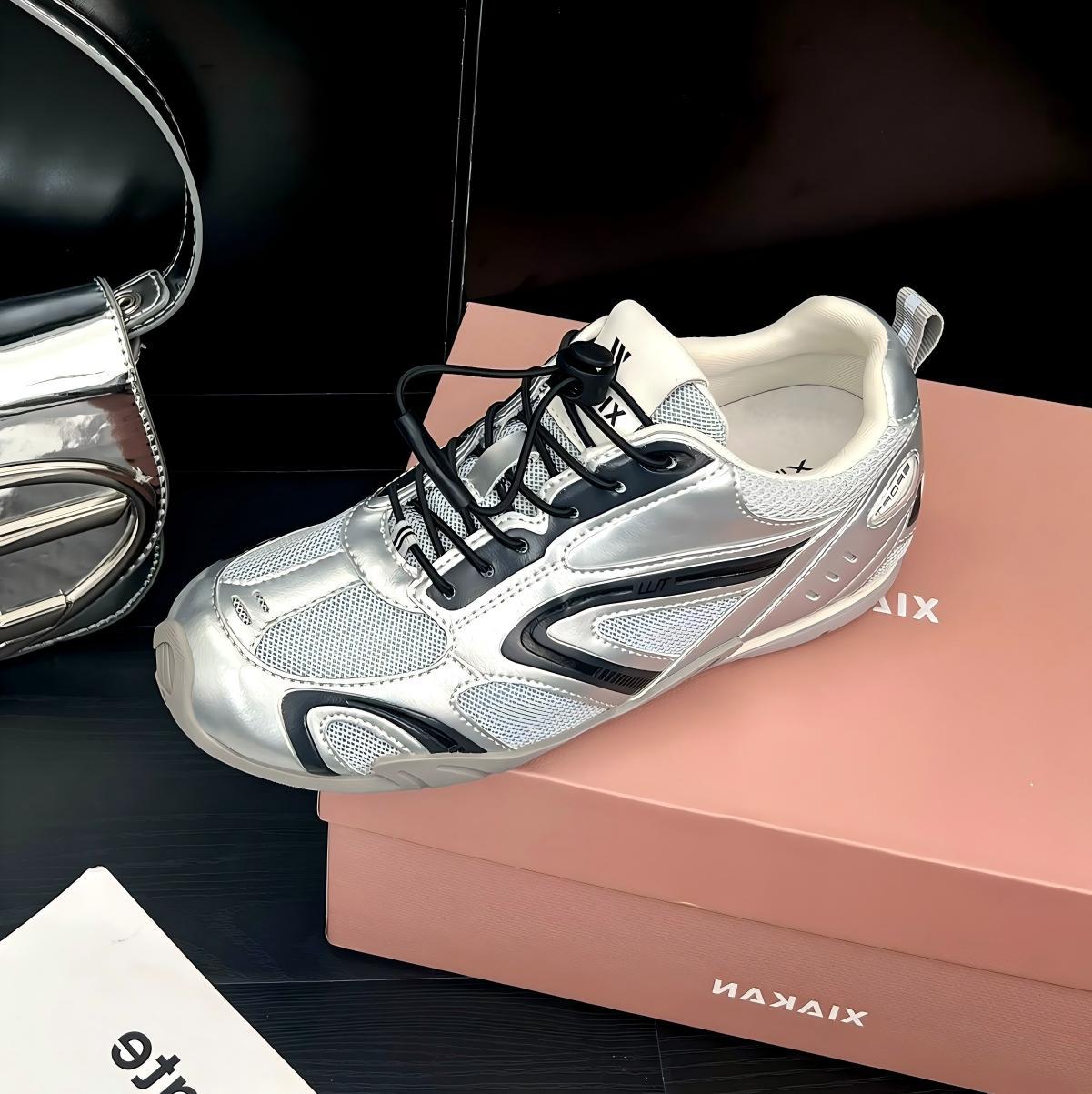 2025 summer new comfortable and breathable fashion versatile light casual women s shoes soft leather soft sole fashion casual shoes women 40 серебряный
2025 summer new comfortable and breathable fashion versatile light casual women s shoes soft leather soft sole fashion casual shoes women 40 серебряный