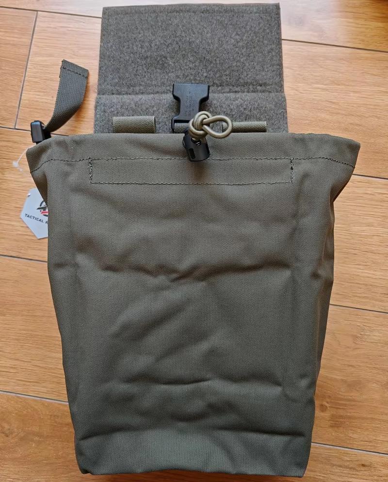 BEPAN Green Tiger Spot Tactical Foldable RecyclingTransfer Bag Outdoor Hunting Dump Drop Bag
BEPAN Green Tiger Spot Tactical Foldable RecyclingTransfer Bag Outdoor Hunting Dump Drop Bag