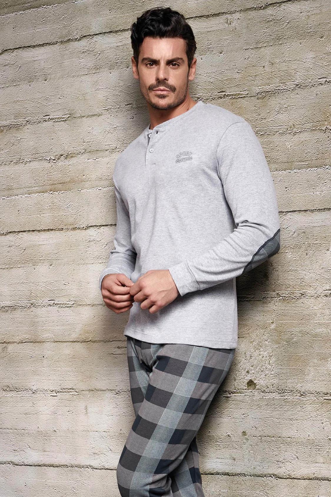 комплект: джемпер та штани Enrico Coveri (82620) 52(XL) різнокольорові кольору
комплект: джемпер та штани Enrico Coveri (82620) 52(XL) різнокольорові кольору