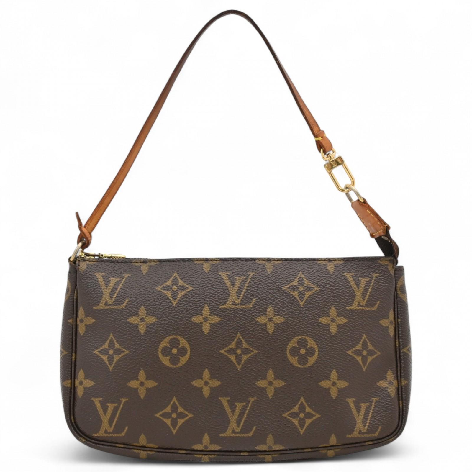 Авт LOUIS VUITTON Монограма Пошет Аксесуари Ранг B lv9735eu
Авт LOUIS VUITTON Монограма Пошет Аксесуари Ранг B lv9735eu