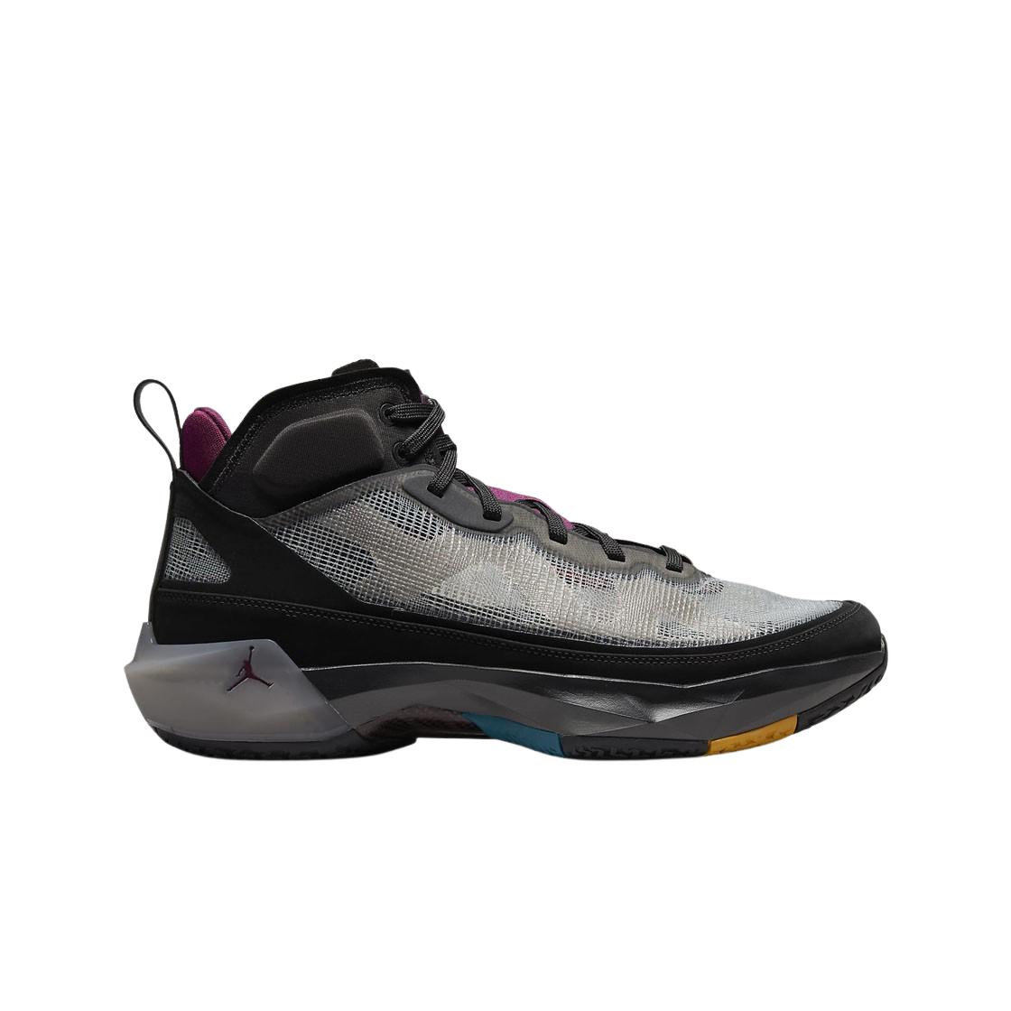 Мужские кроссовки Jordan XXXVII Low PF черные бордо DV1236-001
Мужские кроссовки Jordan XXXVII Low PF черные бордо DV1236-001