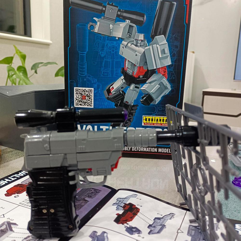 IN STOCK KBB LS05 ZS01 Assembly Transformation Toys Pistol Galvatron Shockwave Grimlock Mini THF Figure Action Anime Movie Robot
IN STOCK KBB LS05 ZS01 Assembly Transformation Toys Pistol Galvatron Shockwave Grimlock Mini THF Figure Action Anime Movie Robot