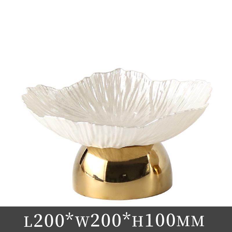 European Luxe Metal Fruit & Candy Bowl - Table Decoration & Model Room Ornament
European Luxe Metal Fruit & Candy Bowl - Table Decoration & Model Room Ornament