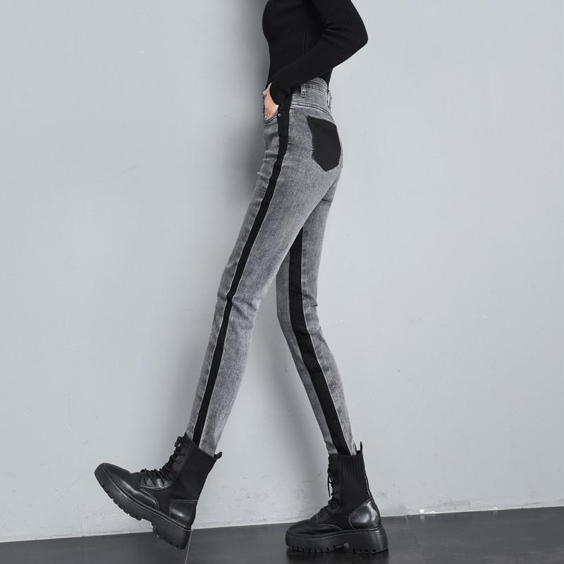 Smoke Gray Women’s Skinny Patchwork Jeans – Hip-Lifting and Slimming 26 (Recommended for 89-97 lbs)
Smoke Gray Women’s Skinny Patchwork Jeans – Hip-Lifting and Slimming 26 (Recommended for 89-97 lbs)