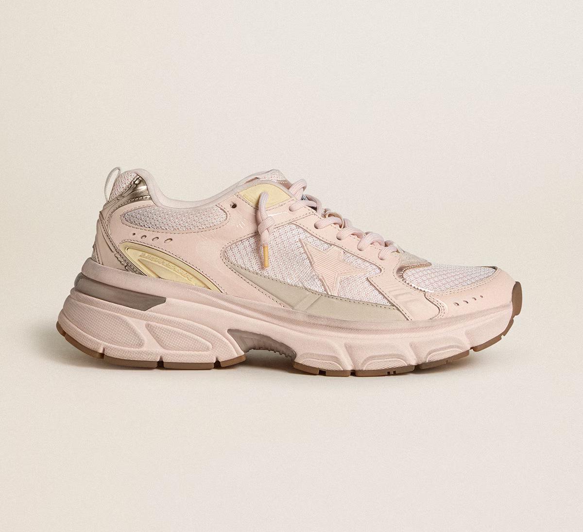 New Women s Casual Thick-Soled Light Star Mesh Sneakers - Spring/Summer 37
New Women s Casual Thick-Soled Light Star Mesh Sneakers - Spring/Summer 37