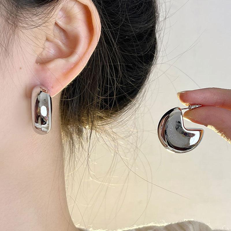 L Shape Hiphop Style Women s Dangle Earrings Half Round Personality Gold Color Metal Drop Earrings 2026 new in Fashion Zircon
L Shape Hiphop Style Women s Dangle Earrings Half Round Personality Gold Color Metal Drop Earrings 2026 new in Fashion Zircon