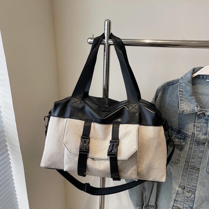 Large capacity short-distance travel bag, fashionable and lightweight messenger handbag, outdoor sports yoga sports fitness training bag чорний
Large capacity short-distance travel bag, fashionable and lightweight messenger handbag, outdoor sports yoga sports fitness training bag чорний
