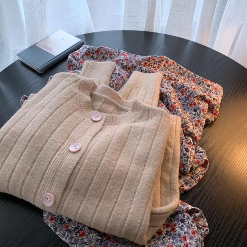 Колледж Стиль Пуговица свитер Кардиган Короткий Топ Женский Свободный Вертикальные Полоски Тонкий Трикотажный Свитер Пальто L хаки
Колледж Стиль Пуговица свитер Кардиган Короткий Топ Женский Свободный Вертикальные Полоски Тонкий Трикотажный Свитер Пальто L хаки