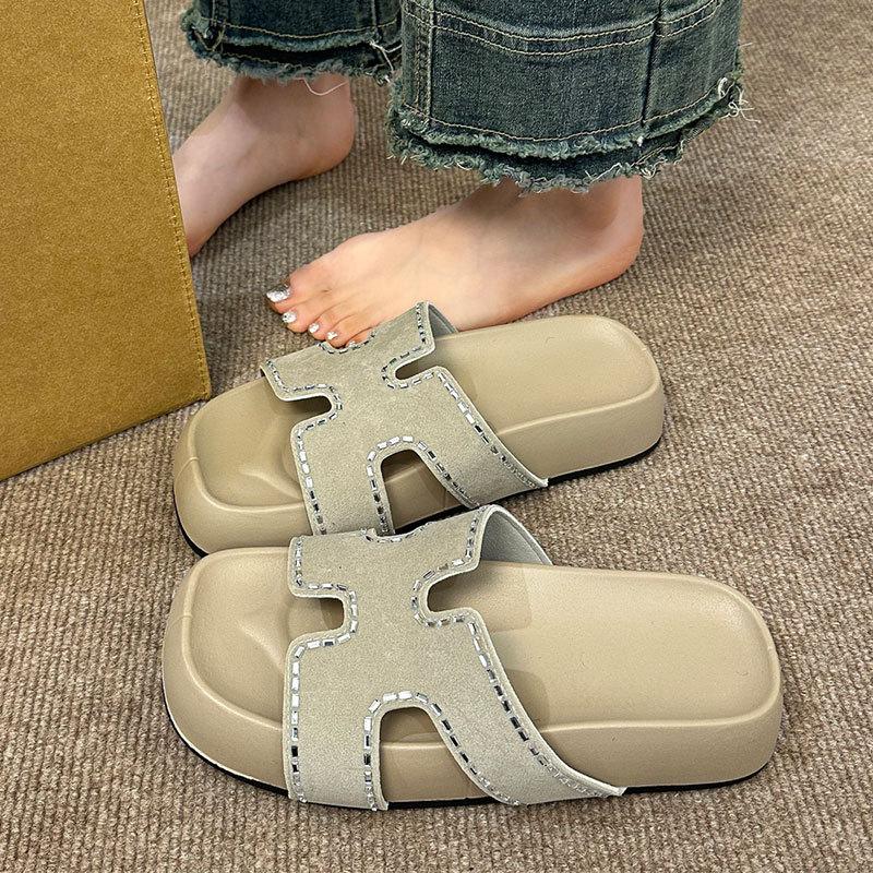 Корейская версия модных женских пляжных сандалий на море, женская уличная обувь 2025, новые летние повседневные шлепанцы высокого класса 40 бежевый
Корейская версия модных женских пляжных сандалий на море, женская уличная обувь 2025, новые летние повседневные шлепанцы высокого класса 40 бежевый