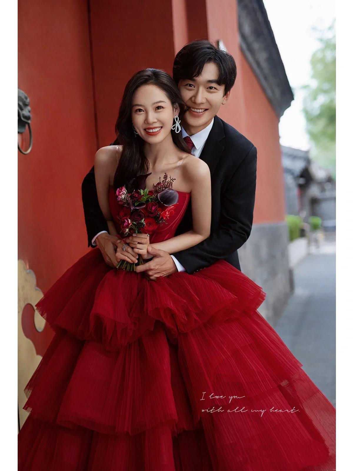 Легкое свадебное платье юбка-пачка юбка-туту новая одежда из цветной пряжи туристическая фотография уличная фотография художественное фото красное XXXL
Легкое свадебное платье юбка-пачка юбка-туту новая одежда из цветной пряжи туристическая фотография уличная фотография художественное фото красное XXXL