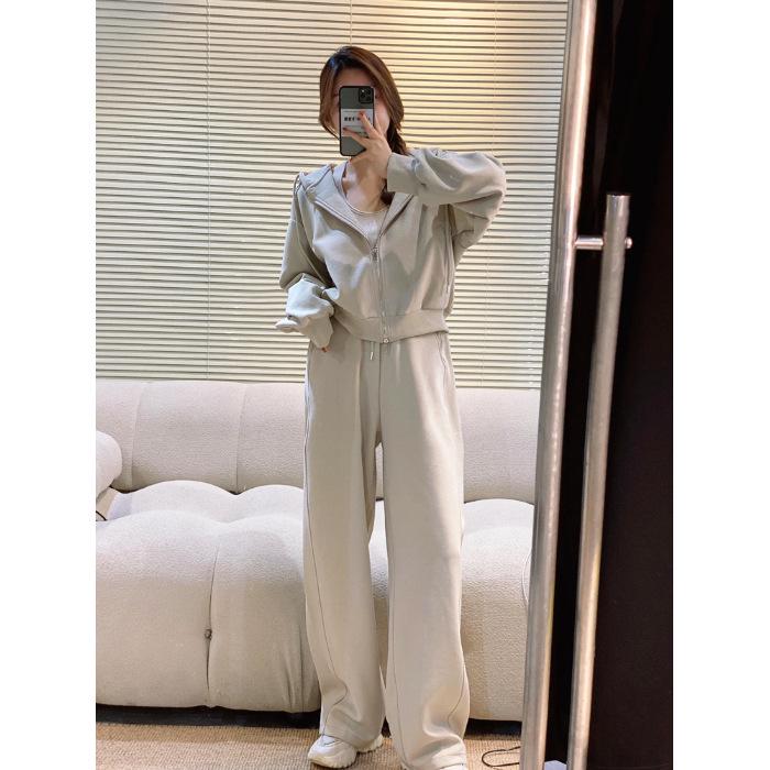Women s Casual Spring & Autumn Two-Piece Set: Fashion Hoodie & Wide-Leg Pants - Age-Defying & Slimming Design Large
Women s Casual Spring & Autumn Two-Piece Set: Fashion Hoodie & Wide-Leg Pants - Age-Defying & Slimming Design Large