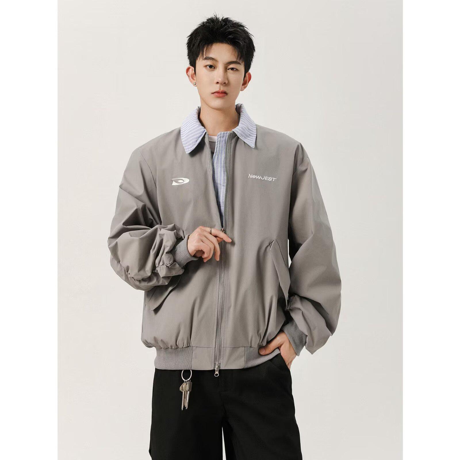 Unisex Retro Baseball Jacket: Loose-Fit Fake Two-Piece Workwear for Casual, Trendy Couples L сірий колір
Unisex Retro Baseball Jacket: Loose-Fit Fake Two-Piece Workwear for Casual, Trendy Couples L сірий колір