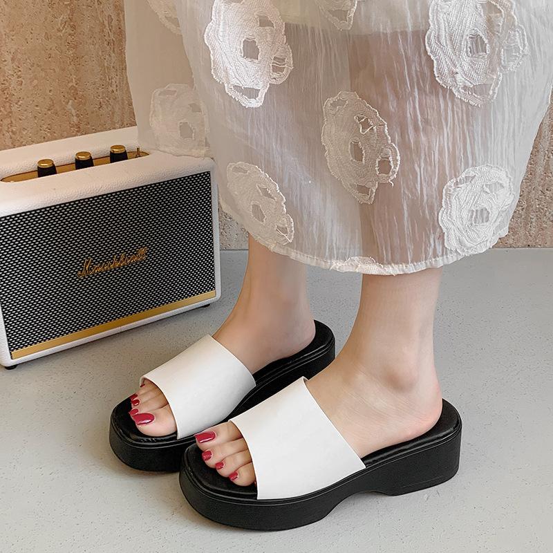 Simple muffin thick-bottomed one-word slippers women s trend outdoor large-size slippers summer new casual slippers 43
Simple muffin thick-bottomed one-word slippers women s trend outdoor large-size slippers summer new casual slippers 43