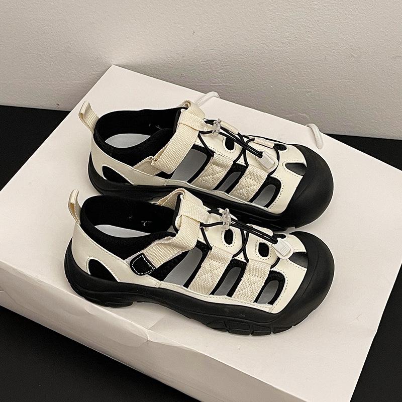 Платформенные римские сандалии женские 2025 лето новая верхняя одежда модные уродливые милые папины кроссовки популярные повседневные дырявые туфли тренд 40
Платформенные римские сандалии женские 2025 лето новая верхняя одежда модные уродливые милые папины кроссовки популярные повседневные дырявые туфли тренд 40