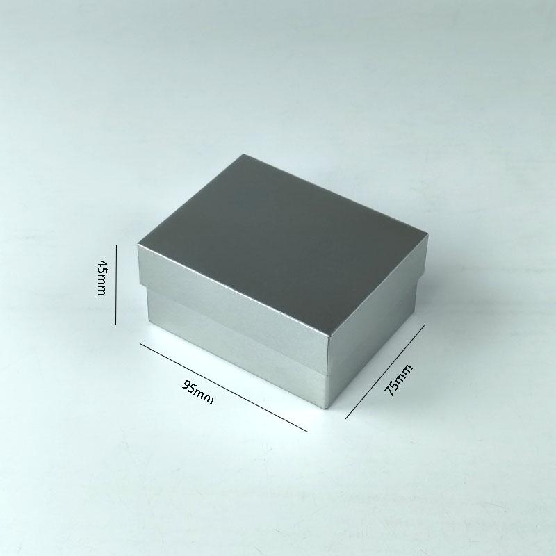Silver Tinplate Square Cake Box with Pull-Tab, Butterfly Design for Pastries, Cookies, and Candy
Silver Tinplate Square Cake Box with Pull-Tab, Butterfly Design for Pastries, Cookies, and Candy