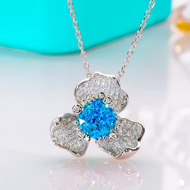 Longlong Gold Jewelry Luxurious S925 Silver Radiant Cut Aquamarine & Diamond Pavé Pendant Necklace for Women 925 Silver
Longlong Gold Jewelry Luxurious S925 Silver Radiant Cut Aquamarine & Diamond Pavé Pendant Necklace for Women 925 Silver