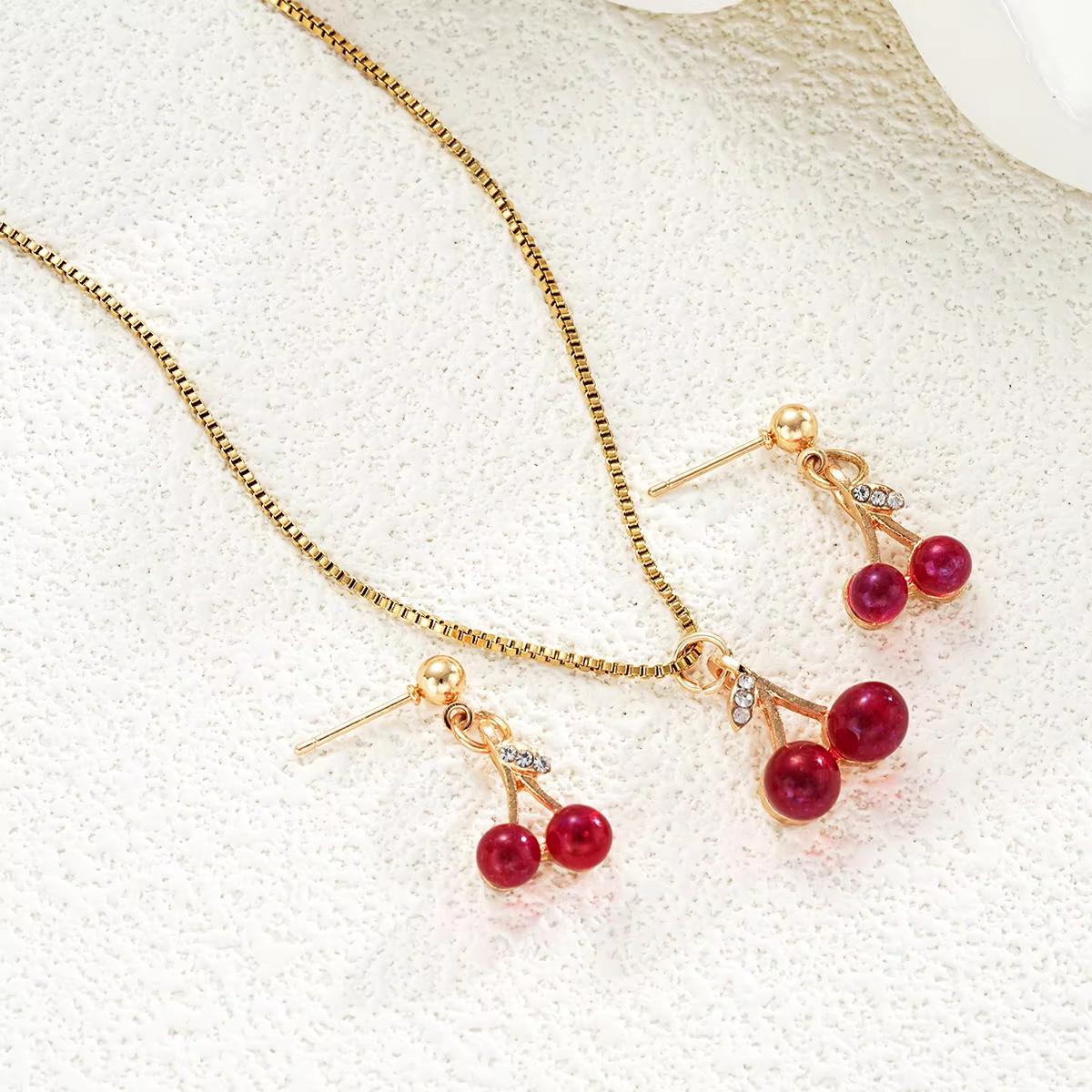 3PCS Red Cherry Pendant Stainless Steel Necklace Earrings for Women Fashion Gold Color Box Chain Necklaces Earrings Sets Jewelry
3PCS Red Cherry Pendant Stainless Steel Necklace Earrings for Women Fashion Gold Color Box Chain Necklaces Earrings Sets Jewelry