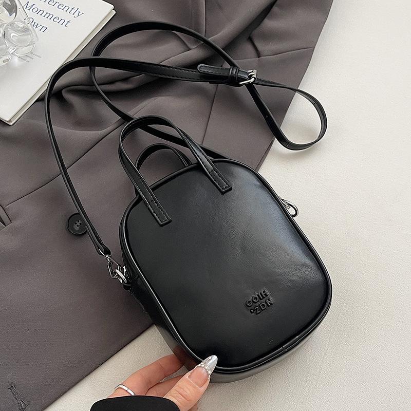 Spring and summer popular Korean dopamine color mobile phone bag fashionable versatile commuting going out foreign style advanced sense messenger bag
Spring and summer popular Korean dopamine color mobile phone bag fashionable versatile commuting going out foreign style advanced sense messenger bag