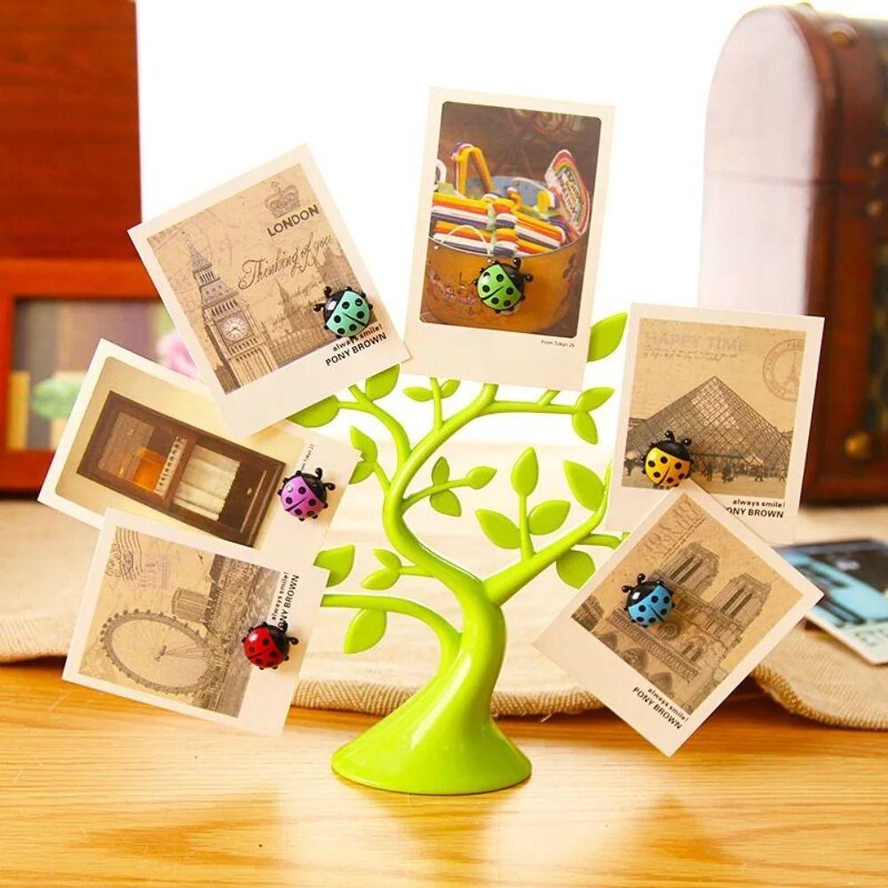 Пластиковая подставка для заметок Lucky Tree, милая наклейка на холодильник с изображением божьей коровки, держатели для фотографий Lucky Tree для микроволновой печи
Пластиковая подставка для заметок Lucky Tree, милая наклейка на холодильник с изображением божьей коровки, держатели для фотографий Lucky Tree для микроволновой печи