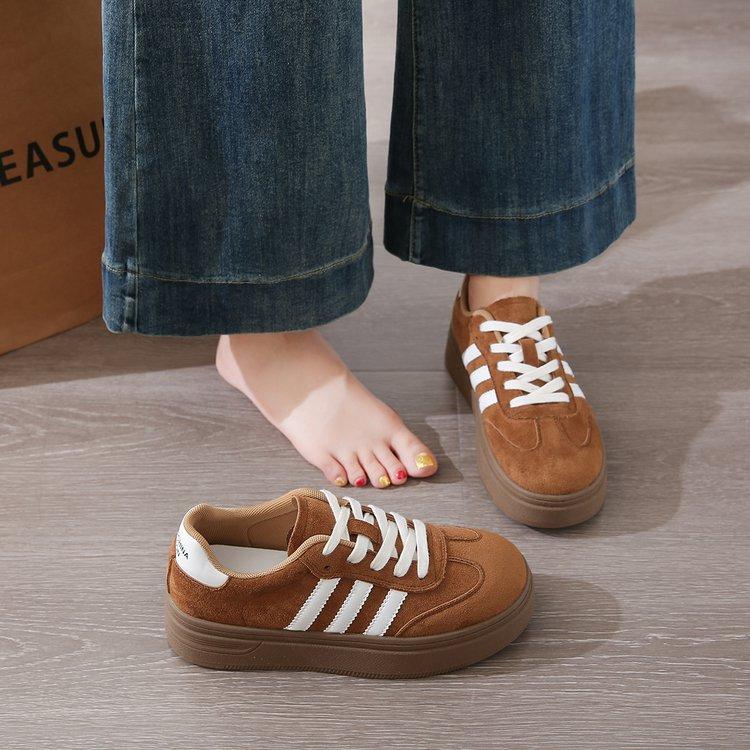 Little white shoes women s 2025 new popular spring and summer mesh tide platform student versatile sports and leisure women s shoes board shoes 40 коричневый
Little white shoes women s 2025 new popular spring and summer mesh tide platform student versatile sports and leisure women s shoes board shoes 40 коричневый