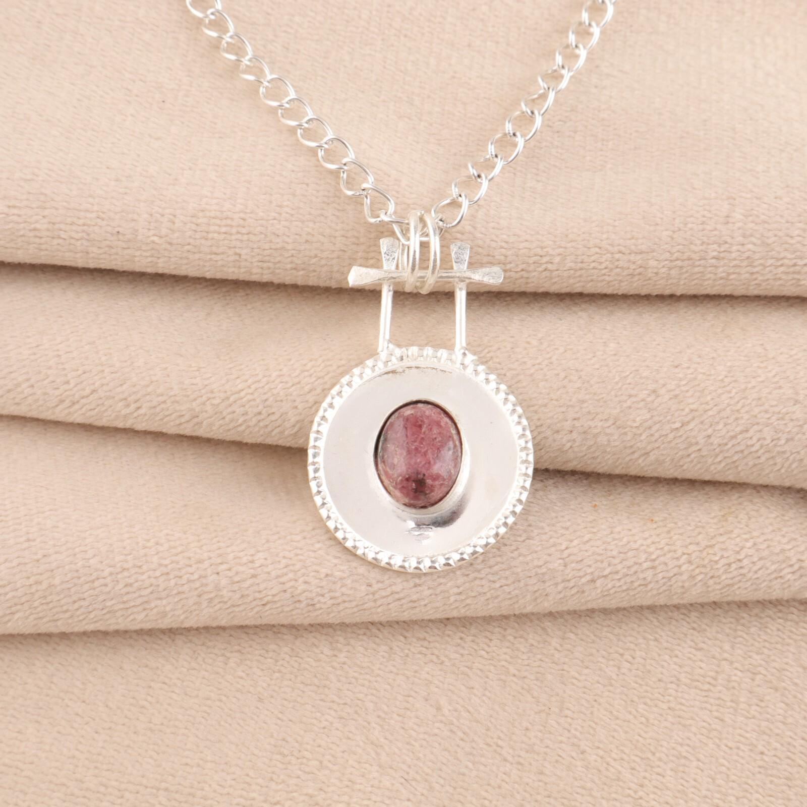 Natural Black Rhodonite Gemstone 925 Solid Silver Jewelry Handmade Pendant 1.4 PP-57-28
Natural Black Rhodonite Gemstone 925 Solid Silver Jewelry Handmade Pendant 1.4 PP-57-28