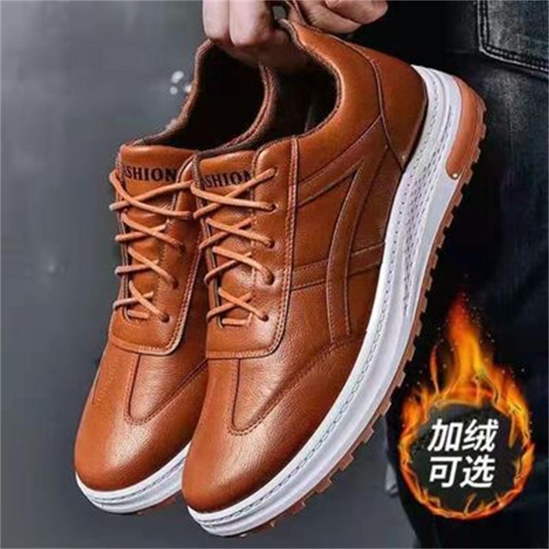 Men s sports shoes 2025 spring new fashion Korean version trendy shoes leather surface breathable casual shoes student board shoes men s shoes 44
Men s sports shoes 2025 spring new fashion Korean version trendy shoes leather surface breathable casual shoes student board shoes men s shoes 44
