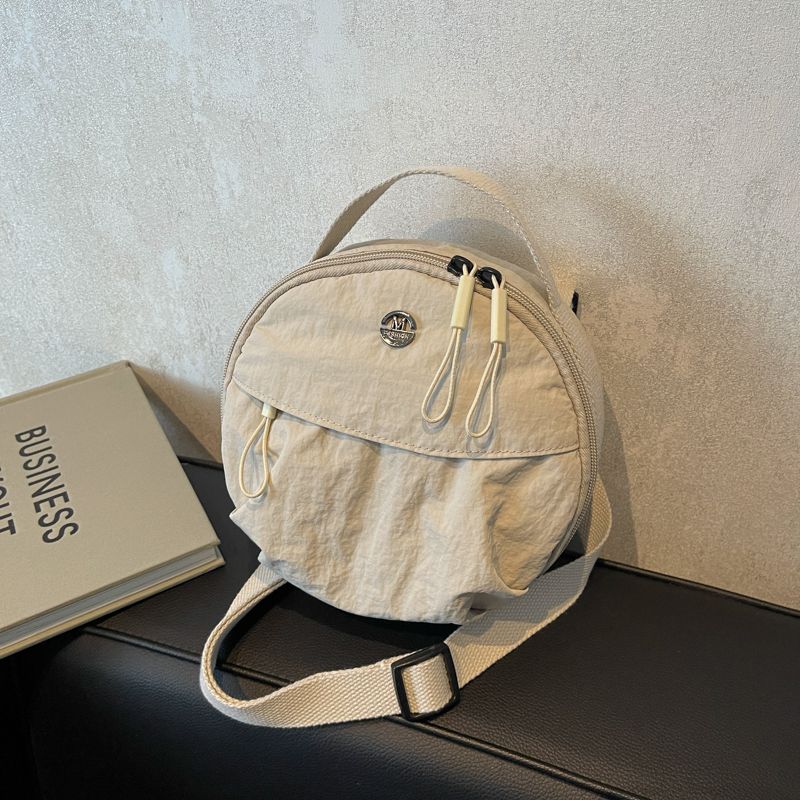 Commuting Canvas Round Cake Bag Women Niche Design Hand-held Pleated Bag Fashionable Simple Crossbody Single-shoulder Zipper Bag хаки
Commuting Canvas Round Cake Bag Women Niche Design Hand-held Pleated Bag Fashionable Simple Crossbody Single-shoulder Zipper Bag хаки