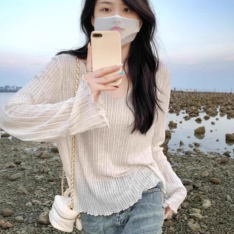 Spring/Summer Ice Silk V-Neck Sheer Cover-Up: Hot Girl Lazy Style Ruffle Hem Long Sleeve Loose T-Shirt S
Spring/Summer Ice Silk V-Neck Sheer Cover-Up: Hot Girl Lazy Style Ruffle Hem Long Sleeve Loose T-Shirt S