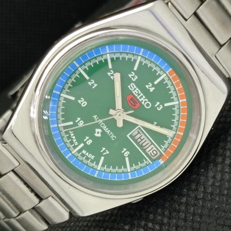 Б/У винтажные часы SEIKO 5 AUTO 6309A JAPAN MENS D/D GREEN WATCH 608d-a315662-9 SKU608d-a315662
Б/У винтажные часы SEIKO 5 AUTO 6309A JAPAN MENS D/D GREEN WATCH 608d-a315662-9 SKU608d-a315662