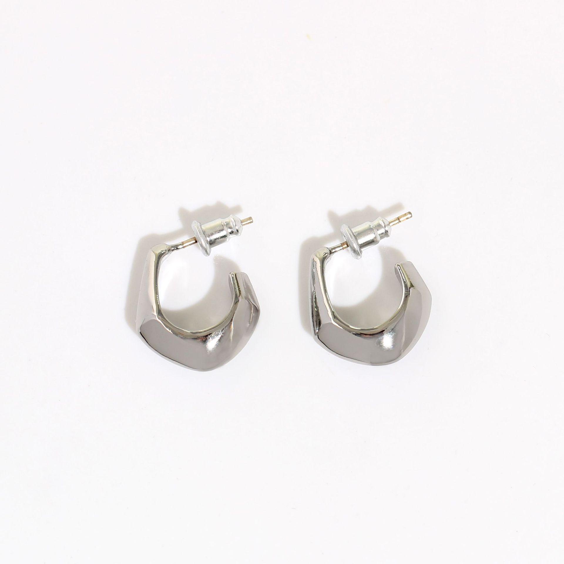 Korean Style Cute Teardrop Dangle Earrings for Women - Trendy Textured Copper-Plated Ear Jewelry.
Korean Style Cute Teardrop Dangle Earrings for Women - Trendy Textured Copper-Plated Ear Jewelry.