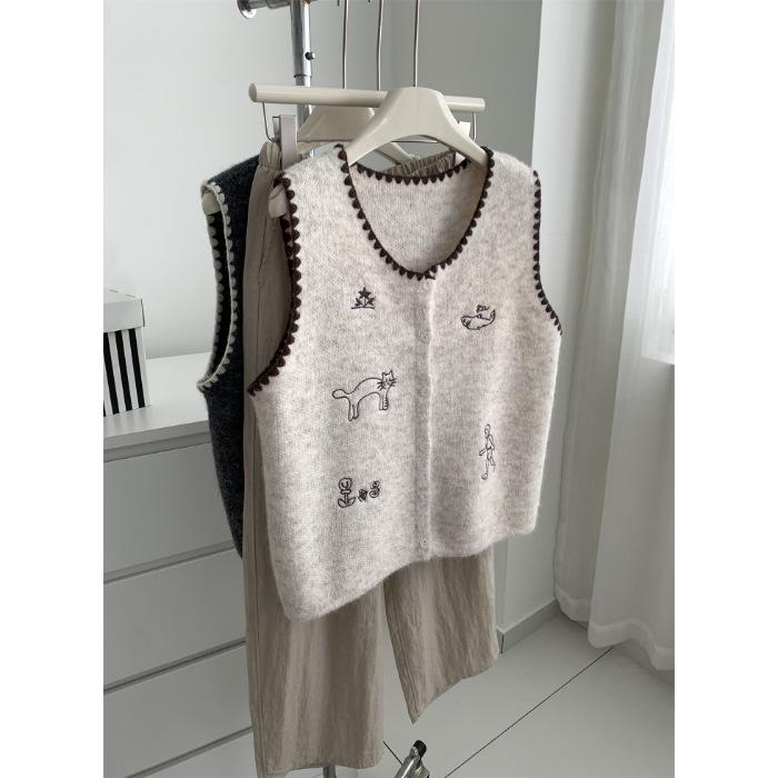 2025 Autumn/Winter Plus Size Women’s Cartoon Sheep Wool Sleeveless Vest Cardigan Size 2 (suggested 120-160 jin)
2025 Autumn/Winter Plus Size Women’s Cartoon Sheep Wool Sleeveless Vest Cardigan Size 2 (suggested 120-160 jin)